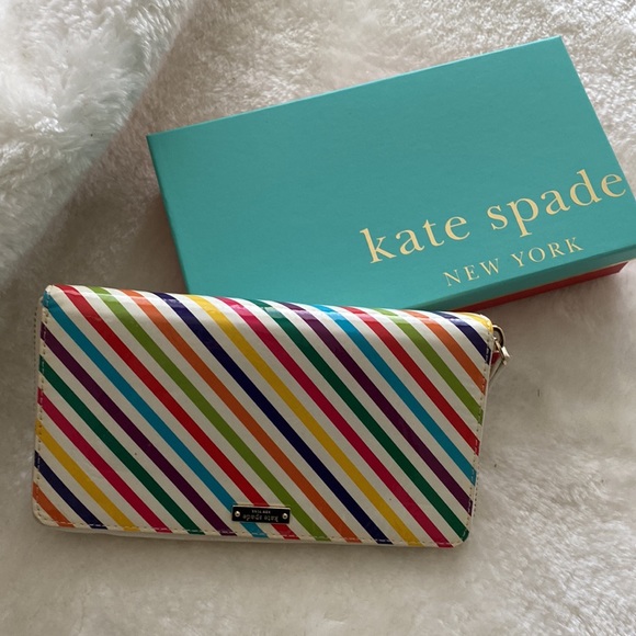 SALE❗️♠️Kate Spade New York Lacey Wallet: Multicolor stripe Zip Around Wallet♠️ - Picture 1 of 14